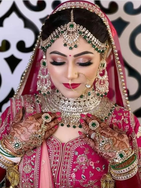 Cover photo of Arti Makeovers & Beauty Salon